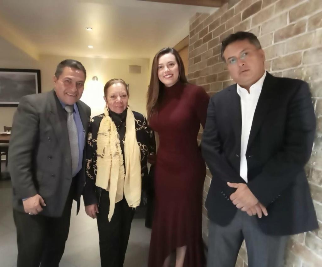 Ana Lorena Aguilar Marrón en reunión con CANACOPE CDMX
